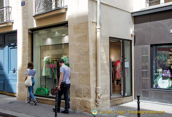shopping_in_paris_AJP4835.jpg